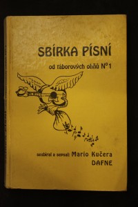 náhled knihy - Sbírka písní od táborových ohňů