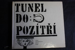 náhled knihy - Tunel do pozítří : výbor z anglických a amerických vědeckofantastických povídek