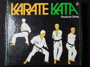 náhled knihy - Karate kata