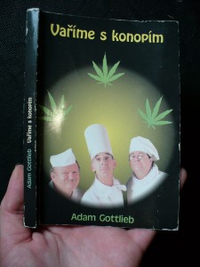 náhled knihy - Vaříme s konopím