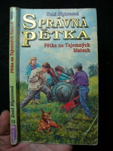 náhled knihy - Správná pětka. Pětka na Tajemných blatech