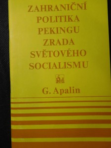 náhled knihy - Zahraniční politika Pekingu-zrada světového socialismu