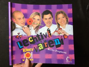 náhled knihy - Lechtivé vaření : láska začíná v kuchyni