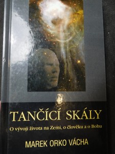 náhled knihy - Tančící skály : o vývoji života na Zemi, o člověku a o Bohu
