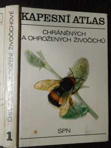 náhled knihy - Kapesní atlas chráněných a ohrožených živočichů : pomocná kniha pro biologické zájmové kroužky na školách, v domech pionýrů a mládeže, ve stanicích mladých přírodovědců a pro ochránce přírody. 1. díl