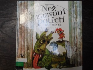 náhled knihy - Než zazvoní potřetí