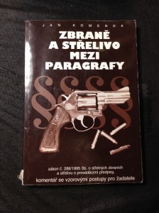 náhled knihy - Zbraně a střelivo mezi paragrafy : zákon č. 28