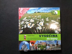 náhled knihy - Vysočina do kapsy = The Vysočina region in a pocket = Der Bezirk Vysočina für die Hosentasche