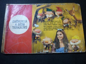 náhled knihy - Sněhurka a sedm trpaslíků