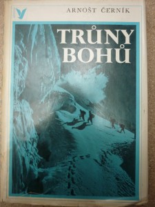 náhled knihy - Trůny bohů : k nebetyčným štítům Himálaje
