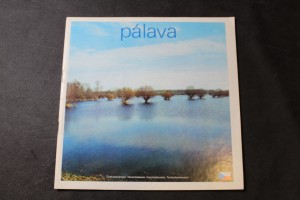 náhled knihy - Pálava = průvodce chráněnou krajinnou oblastí = putevoditel' po ochranjajemoj landšaftnoj oblasti = guide through Protected Landscape Area of Pálava = Führer durch das Landschaftsschutzgebiet