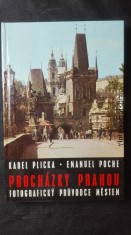 náhled knihy - Procházky Prahou: fotografický průvodce městem