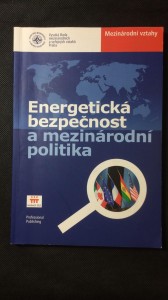 náhled knihy - Energetická bezpečnost a mezinárodní politika 