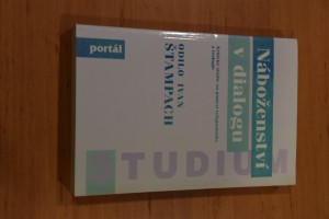 náhled knihy - Náboženství v dialogu : kritické studie na pomezí religionistiky a teologie