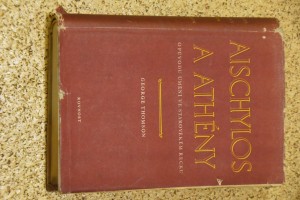 náhled knihy - Aischylos a Athény : o původu umění ve starověkém Řecku