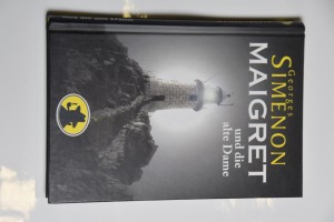 náhled knihy - Maigret und die alte Dame