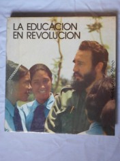náhled knihy - La educación en revolució