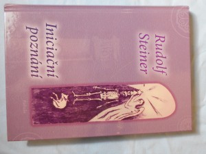 náhled knihy - Iniciační poznání : duchovní a fyzický vývoj světa a lidstva v minulosti, přítomnosti a budoucnosti z pohledu anthroposofie : třináct přednášek, dva proslovy a dvoje odpovědi na otázky : Penmaenmawr, 18. až 31. srpna 1923