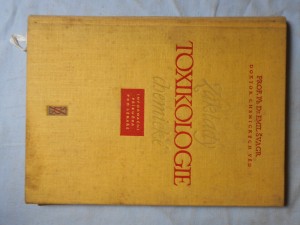 náhled knihy - Základy toxikologie chemické : Informační příručka pro lékaře