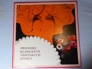 náhled knihy - Předehry klasických vídeňských operet