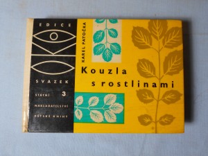 náhled knihy - Kouzla s rostlinami