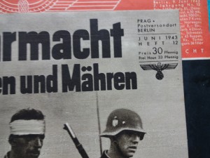 náhled knihy - DIE WEHRMACHT / herausgegeben vom oberkommando der wermacht / 44 čísel + Wehrmacht im protektorat 3 čísla