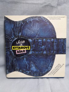 náhled knihy - Láska je kytarové sólo : rocková poezie v parafrázích Jaromíra Pelce