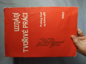 náhled knihy - Uznání tvořivé práci : Pražský hrad 29. dubna 1988