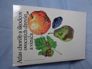 náhled knihy - Atlas chorôb a škodcov ovocných drevín a vinica