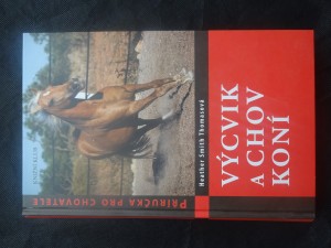 náhled knihy - Výcvik a chov koní : základní práce, zapřahání, ježdění