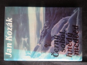náhled knihy - Černý sobol, hnědý medvěd : příběh z bajkalské tajgy