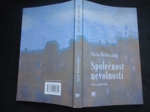 náhled knihy - Společnost nevolnosti : eseje z pozdější doby