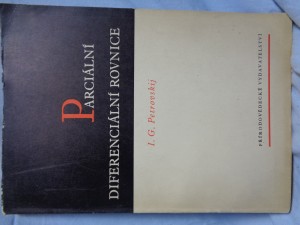 náhled knihy - Parciální diferenciální rovnice