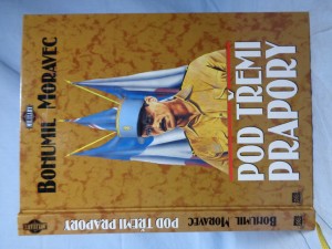 náhled knihy - Pod třemi prapory