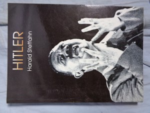 náhled knihy - Hitler