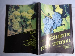 náhled knihy - Pěstujeme révu vinnou