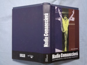 náhled knihy - Nadia Comaneciová : malá komunistka, která se nikdy neusmívala