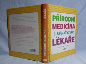 náhled knihy - Přírodní medicína s posvěcením lékaře