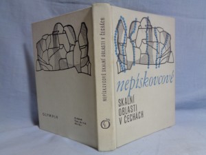 náhled knihy - Nepískovcové skalní oblasti v Čechách