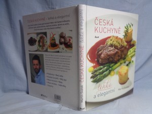 náhled knihy - Česká kuchyně - lehká a elegantní