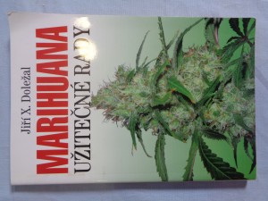 náhled knihy - Marihuana: užitečné rady