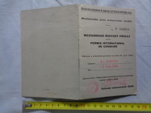 náhled knihy - Mezinárodní řidičský průkaz