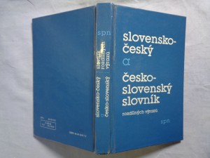 náhled knihy - Slovensko-český a česko-slovenský slovník rozdílných výrazů