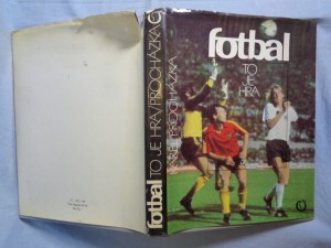 náhled knihy - Fotbal, to je hra : světový fotbal v obrazech