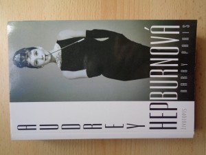 náhled knihy - Audrey Hepburnová: životopis