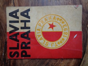 náhled knihy - Ve stopách Koška, Bicana a Pláničky : Slavia Praha : 1. mužstvo kopané v ligovém ročníku 1965-1966
