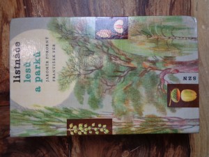 náhled knihy - Listnáče lesů a parků