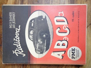 náhled knihy - Řidičova abeceda : Úvod do automobilismu