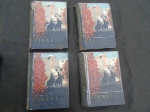 náhled knihy -  Vinnetou 1 - 3 a 5 díl - Indiánské léto, Rudý gentleman, Na válečné stezce,  Vinnetouův odkaz 