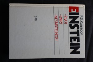 náhled knihy - Einstein : Život, smrt, nesmrtelnost